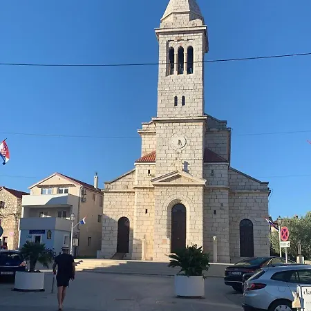 Galeb Daire Pakoštane